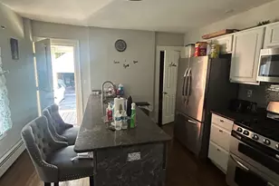 11 Brewer St, East Hartford, CT 06118 - Photo 5