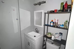11 Brewer St, East Hartford, CT 06118 - Photo 11