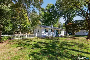 4 Mallard Rd, Norwalk, CT 06850 - Photo 1