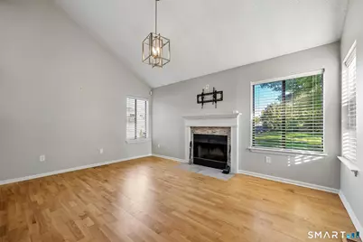 621 Longfellow Drive #621, Branford, CT 06405 - Photo 5
