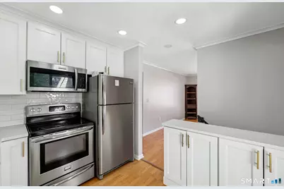 621 Longfellow Drive #621, Branford, CT 06405 - Photo 7