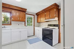 61 Arnott Rd, Manchester, CT 06040 - Photo 15