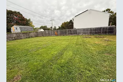 86 Austin Street, New Britain, CT 06051 - Photo 15