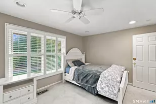 18 Metacomet Dr, Meriden, CT 06450 - Photo 11