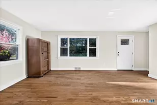 33 Northwood Pl, Milford, CT 06461 - Photo 7