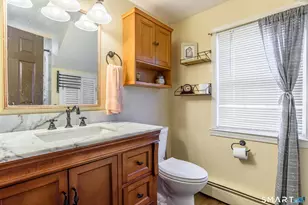267 Kings Hwy, North Haven, CT 06473 - Photo 23