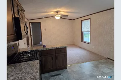 84 R and R Park, Killingly, CT 06241 - Photo 7