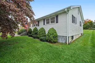 65 Barnum Rd, Danbury, CT 06811 - Photo 23