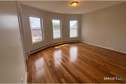 561 Hollister Avenue #3, Bridgeport, CT 06607 - Photo 7