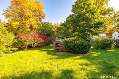 28 Dix Road, Wethersfield, CT 06109 - Photo 3