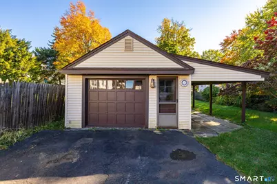 28 Dix Road, Wethersfield, CT 06109 - Photo 31