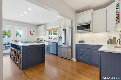 89 Seaview Avenue, Branford, CT 06405 - Photo 9