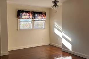 77 John St, East Haven, CT 06513 - Photo 15