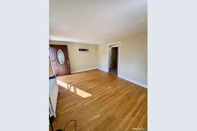 56 Allen Street, Windsor, CT 06095 - Photo 3