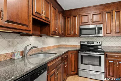 25 Candlewood Drive #25, Enfield, CT 06082 - Photo 5