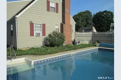 23 Linnmore Drive, Manchester, CT 06040 - Photo 3