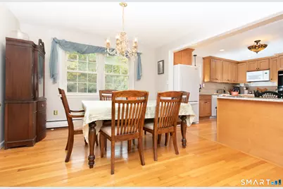 15 Longview Road, Trumbull, CT 06611 - Photo 9