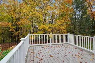 22 Maple Vale Dr, Woodbridge, CT 06525 - Photo 5