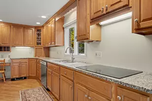 22 Maple Vale Dr, Woodbridge, CT 06525 - Photo 7