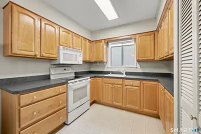 900 Hope Street #3B, Stamford, CT 06907 - Photo 5