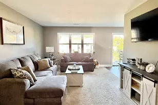 57 Carriage Dr, Milford, CT 06460 - Photo 5