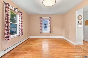 26 Rector St, East Hartford, CT 06108 - Photo 7