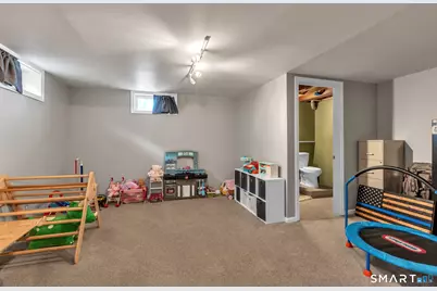 46 Florence Street, Newington, CT 06111 - Photo 33