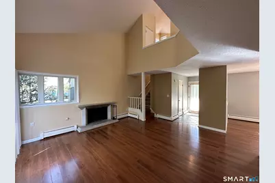 7 Staunton Court #F, Farmington, CT 06032 - Photo 1