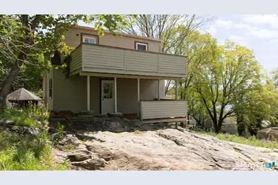 22 Fountain Street, Norwich, CT 06360 - Photo 7