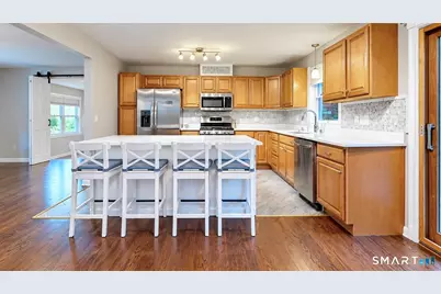 15 Whitwell Street, Milford, CT 06461 - Photo 3