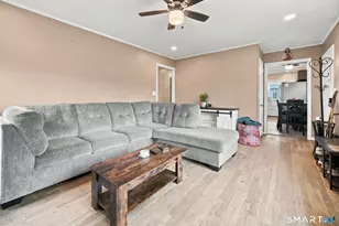 163 Roxbury Rd, East Hartford, CT 06118 - Photo 15