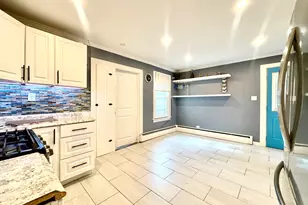 304 Queen St, Bristol, CT 06010 - Photo 7