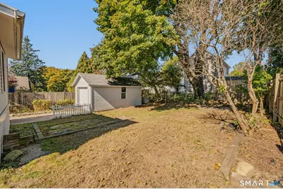 27 Dell Avenue, New London, CT 06320 - Photo 35
