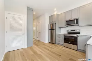 156 Princeton St, Bridgeport, CT 06605 - Photo 5
