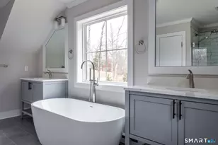 24 Deerwood Rd, Oxford, CT 06478 - Photo 35