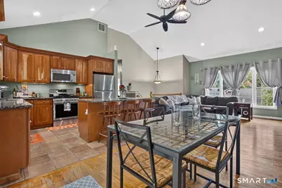 35 Woodbridge Avenue, Ansonia, CT 06401 - Photo 11