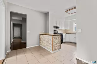 48 Bowen St, Hamden, CT 06514 - Photo 9