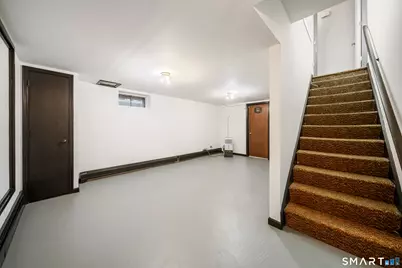 192 Alfred Street, Bridgeport, CT 06605 - Photo 17