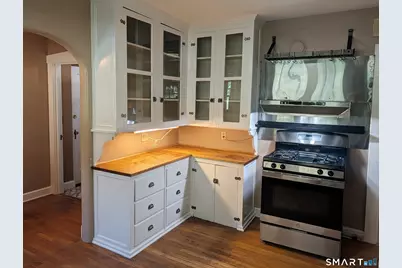 127 Roger Road, New Haven, CT 06515 - Photo 5