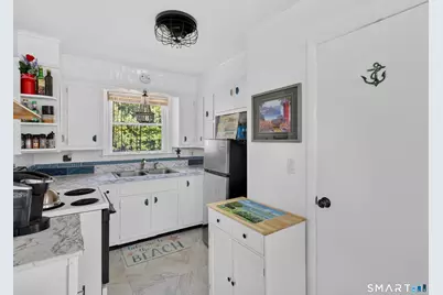 6 Hilltop Terrace, Waterford, CT 06385 - Photo 15