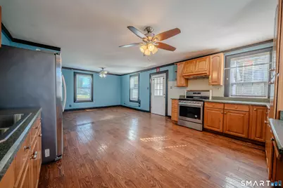 25 Elm Street, Ansonia, CT 06401 - Photo 11