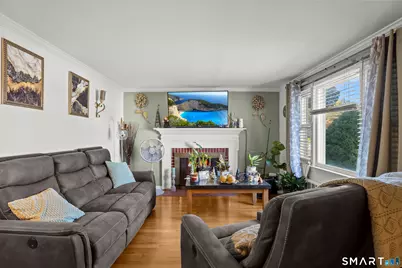 88 Hollywood Avenue, Hartford, CT 06110 - Photo 7