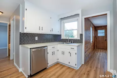 118 Randal Avenue, West Hartford, CT 06110 - Photo 7