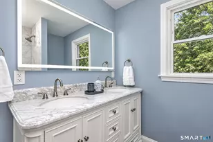 335 Arnold Ln, Orange, CT 06477 - Photo 19