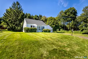 27 Roberts Ln, Ridgefield, CT 06877 - Photo 3