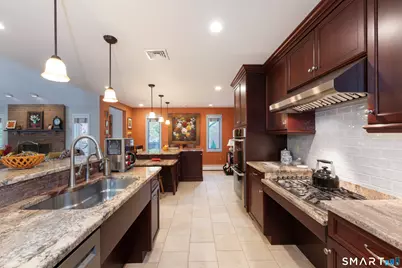 2 Patrick Lane, Branford, CT 06405 - Photo 9