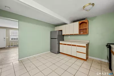 627 Millville Avenue #9-4, Naugatuck, CT 06770 - Photo 9