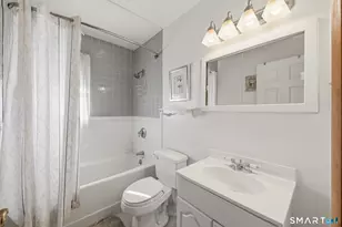 102 Grande Rd, East Hartford, CT 06118 - Photo 15