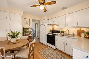 102 Grande Rd, East Hartford, CT 06118 - Photo 9