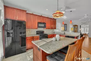 5 Harwood Gardens, Cromwell, CT 06416 - Photo 11